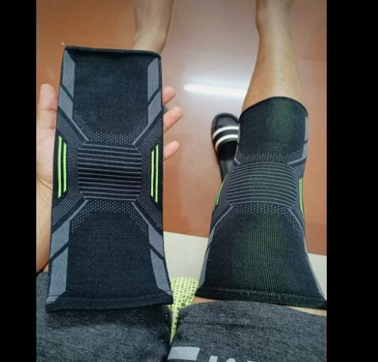 Knee Cap Compression Support for Gym Running Cycling Sports Jogging Workout