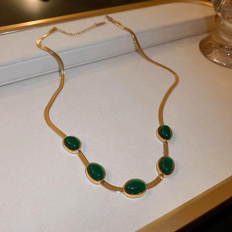 Oval Green Crystal Necklace & Bracelet Set – Stylish & Elegant