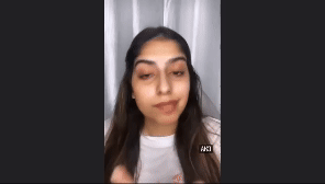 Smooth Facial Roller & Massager – Natural Jade Stone for Relaxing Skin